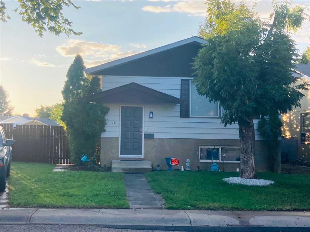 16 Rossland Bay SE, A2251071, Alberta,