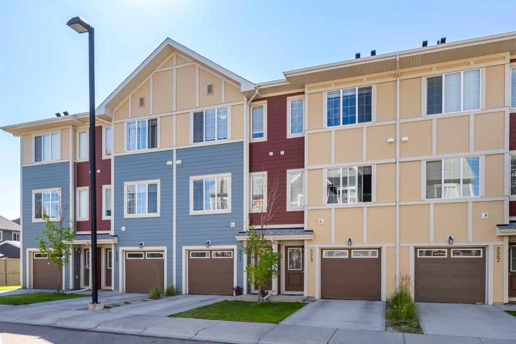 231 Marquis Lane SE, A2251087, Alberta,