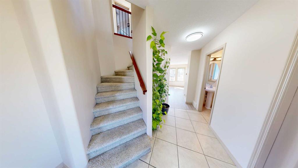 Fourth View of 138 Southgate Boulevard S, Southgate, Lethbridge, Alberta, T1K8B8