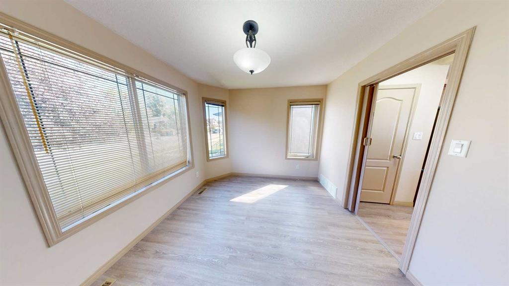 Fifth View of 138 Southgate Boulevard S, Southgate, Lethbridge, Alberta, T1K8B8