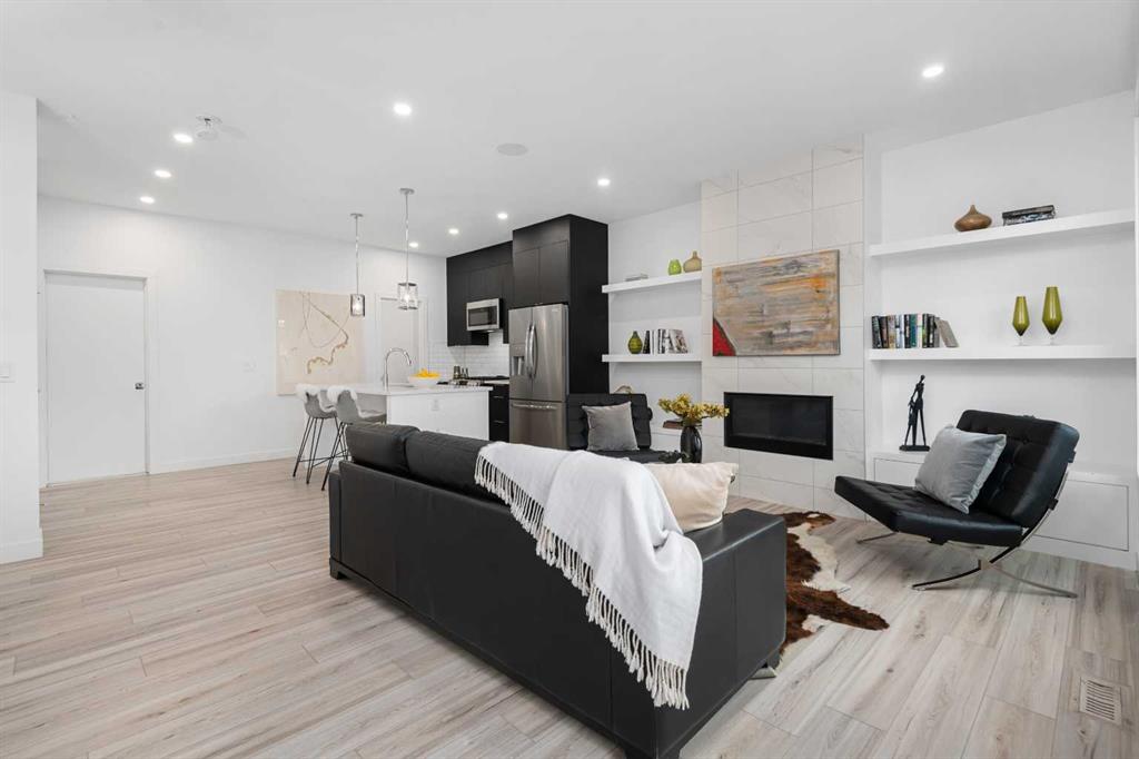 Fourth View of 2, 1523 20 Avenue NW, Capitol Hill, Calgary, Alberta, T2M 1G7