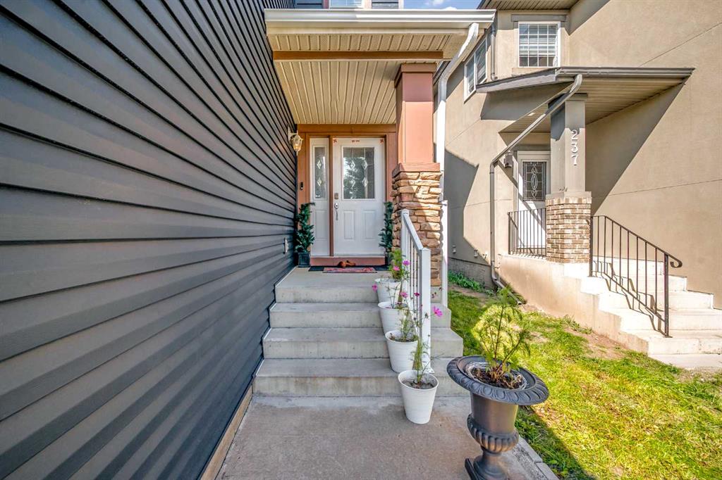 Fourth View of 233 Saddlecrest Way NE, Saddle Ridge, Calgary, Alberta, T3J 5N2