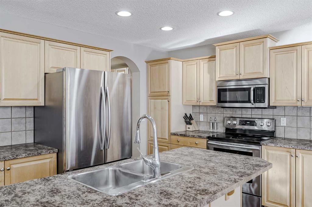 Fifth View of 186 Everstone Drive SW, Evergreen, Calgary, Alberta, T2Y 4V1