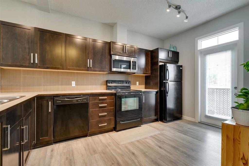 Third View of 106 New Brighton Point SE, New Brighton, Calgary, Alberta, T2Z 1B7