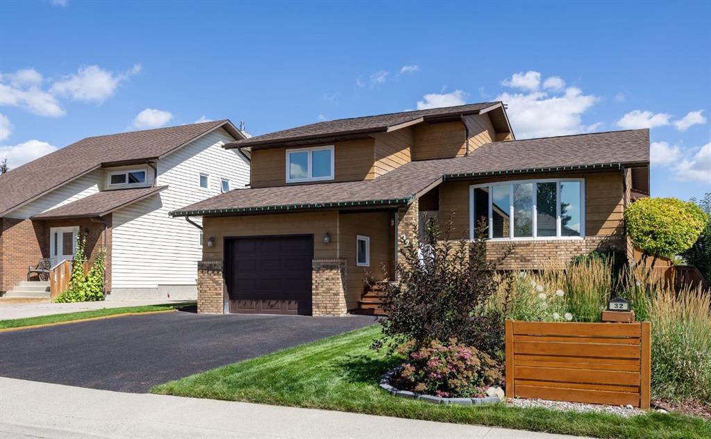 32 Rideau Close SW, A2251147, Alberta,