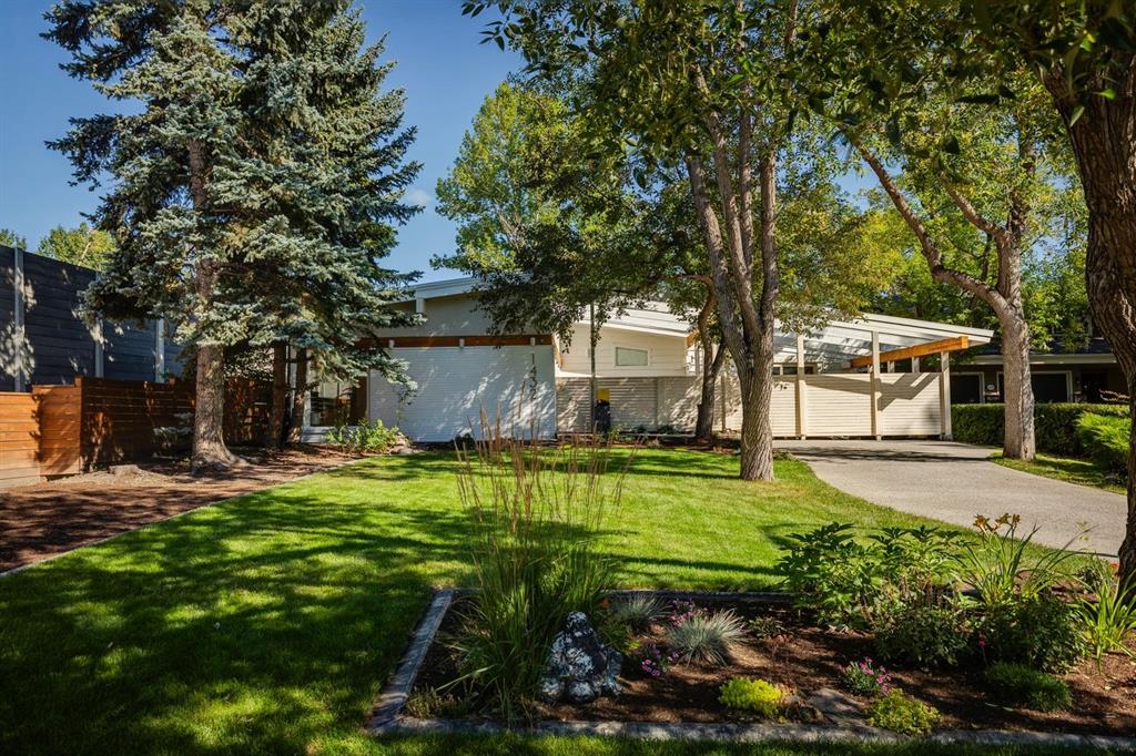 Main View of 1432 Chardie Place SW, Chinook Park, Calgary, Alberta, T2V2T6