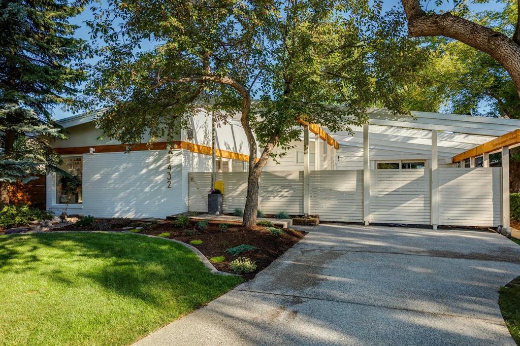 Third View of 1432 Chardie Place SW, Chinook Park, Calgary, Alberta, T2V2T6