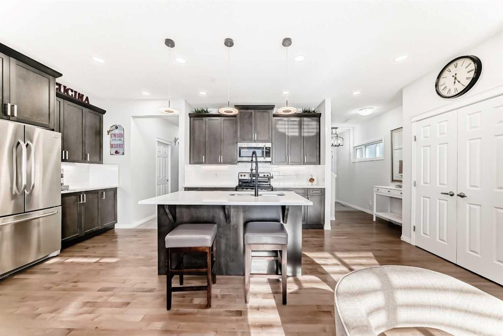 Fifth View of 114 Walgrove Green SE, Walden, Calgary, Alberta, T2X 2H9