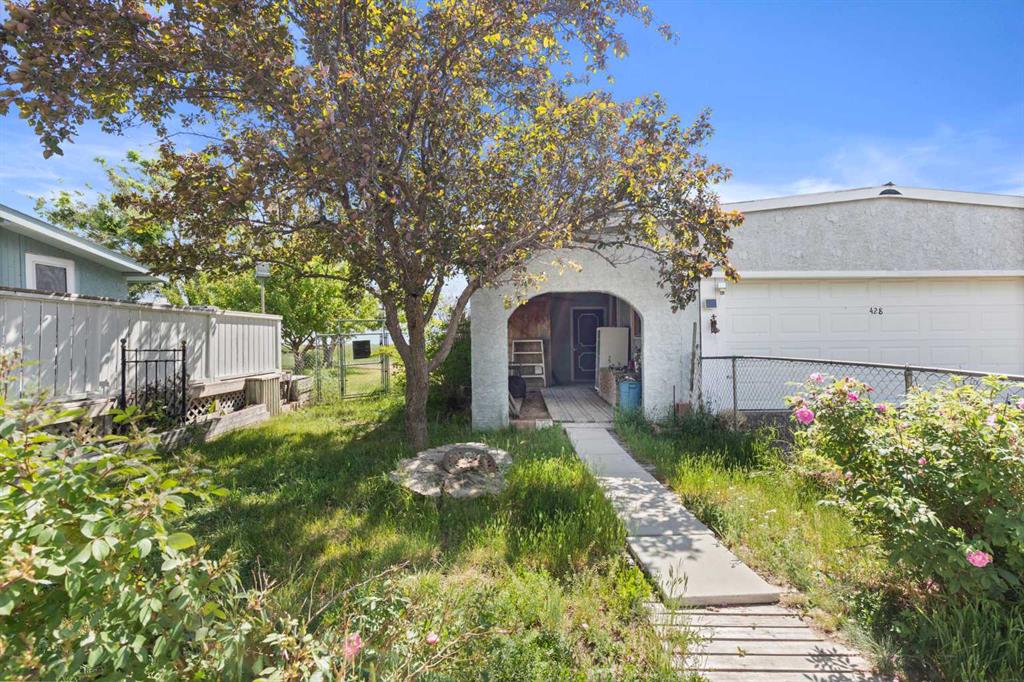 Fifth View of 428 6 Street , NONE, Suffield, Alberta, T0J 2N0