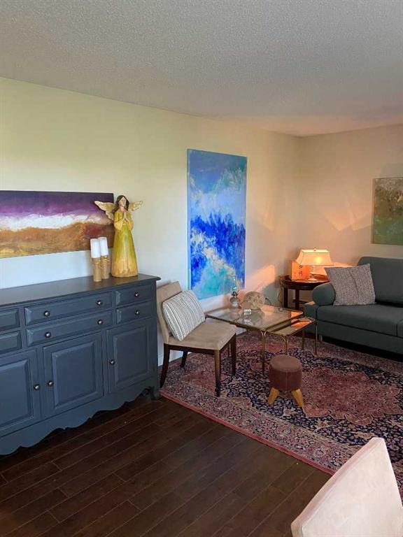 Fourth View of 632, 860 Midridge Drive SE, Midnapore, Calgary, Alberta, T2X 1K1