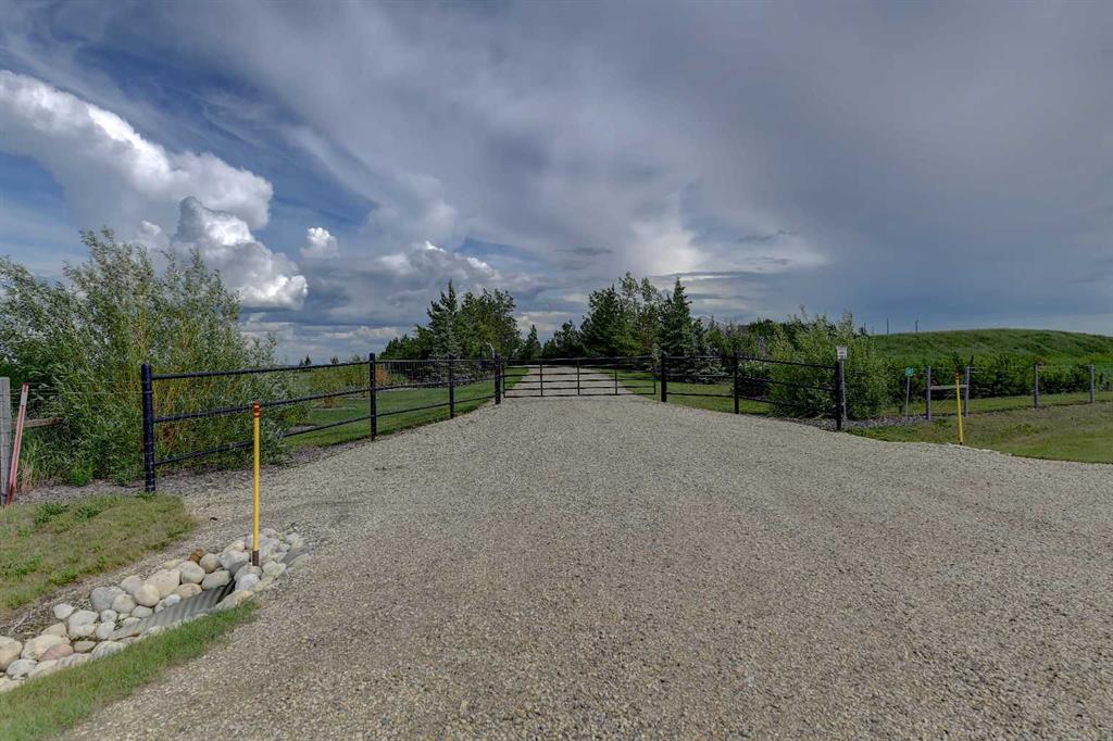Third View of 17- 713019 RR 71  , Grandview, Rural Grande Prairie No. 1, County of, Alberta, T8V 3A4