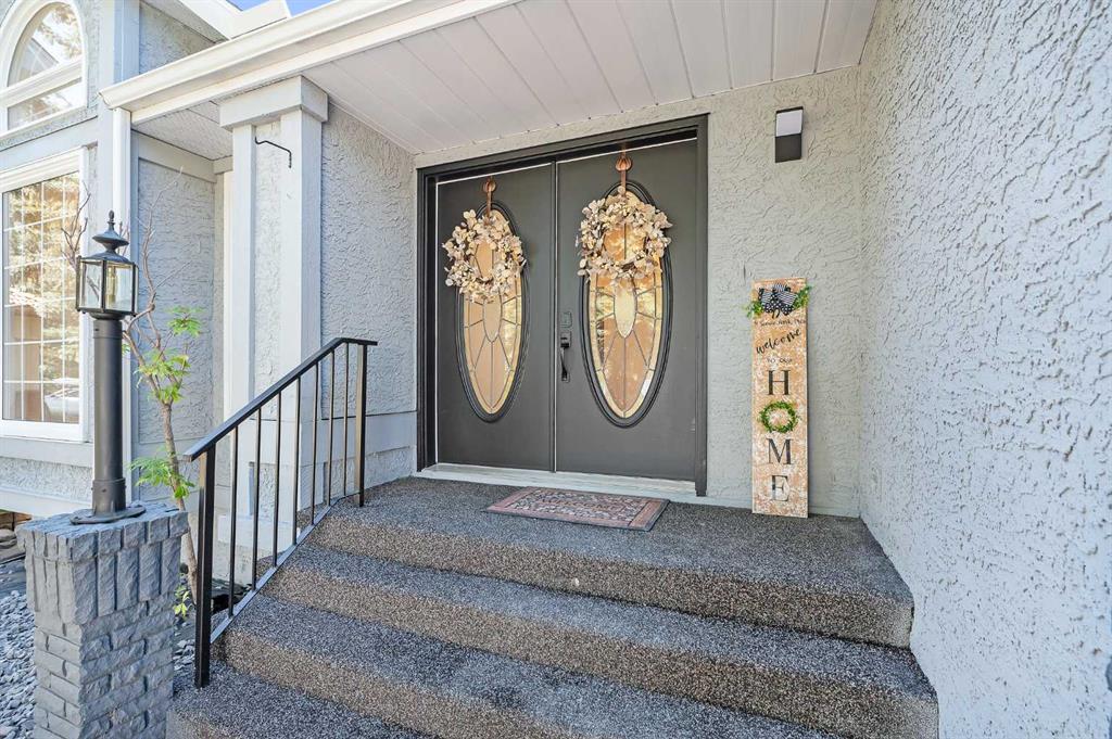 Third View of 31 Scenic Park Crescent NW, Scenic Acres, Calgary, Alberta, T3L 1R7