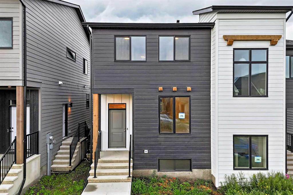 Second View of 176 Sawgrass Gate NW, Sawgrass Park, Airdrie, Alberta, T4B0V2