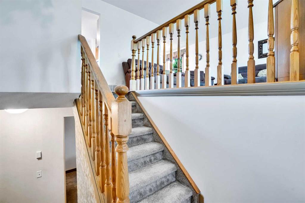 Fourth View of 16 Rundleson Way NE, Rundle, Calgary, Alberta, T1Y3N6