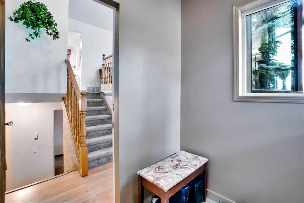 Fifth View of 16 Rundleson Way NE, Rundle, Calgary, Alberta, T1Y3N6