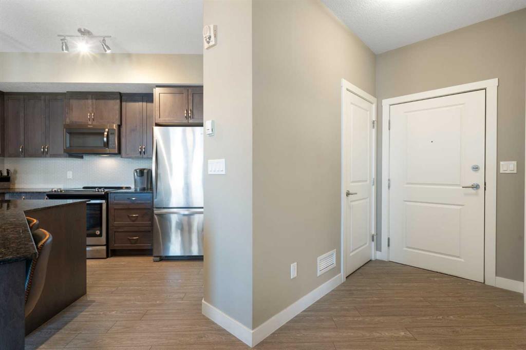 Fourth View of 1402, 3727 Sage Hill Drive NW, Sage Hill, Calgary, Alberta, T3R 1T7
