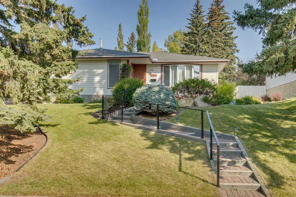 Second View of 5751 Dalmead Crescent NW, Dalhousie, Calgary, Alberta, T3A 1E8