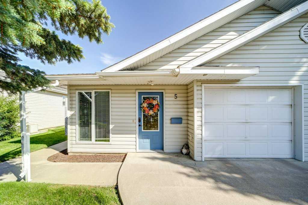 5 Fairway Village  , A2251457, Alberta,