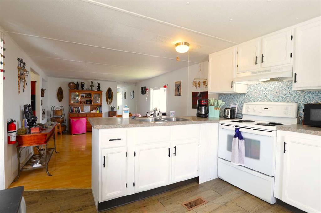 Fourth View of 11, 895 Elizabeth Street , NONE, Pincher Creek, Alberta, T0K 1W0