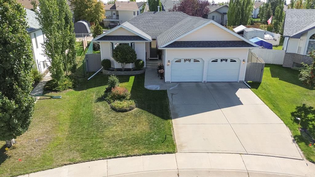 96 Lamont Close , A2251462, Alberta,