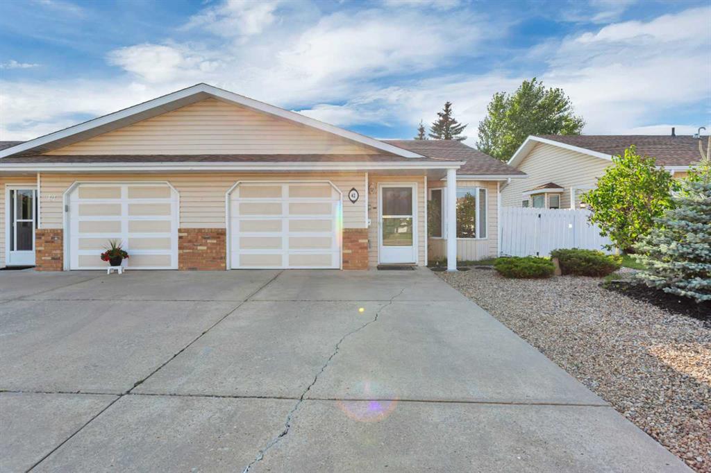 42 Dale Close , A2251469, Alberta,