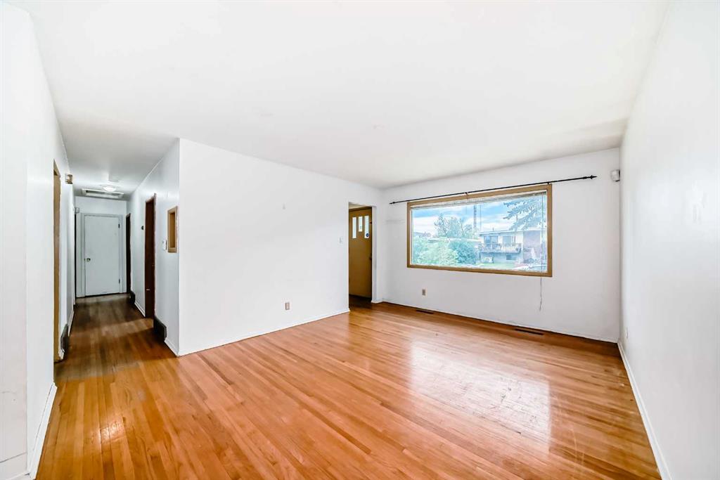 Fifth View of 2809 38 Street SW, Glenbrook, Calgary, Alberta, T3E 3G1