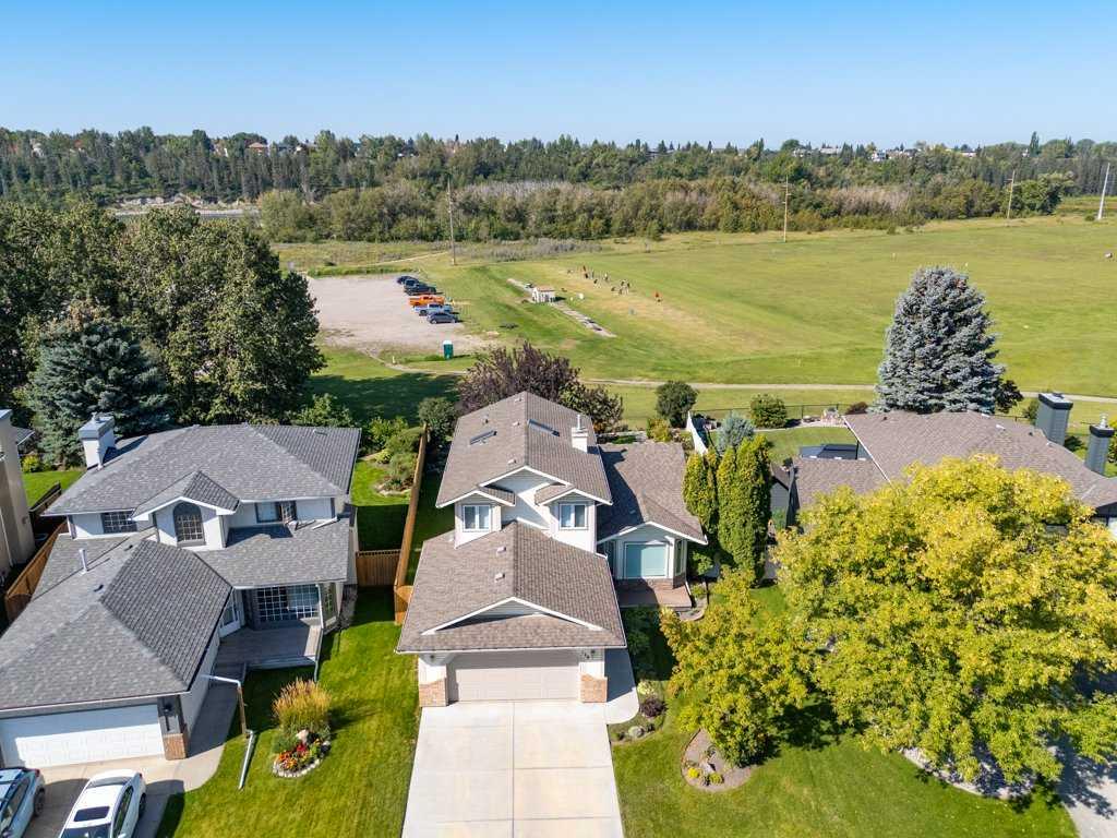 Third View of 179 Douglasbank Drive SE, Douglasdale/Glen, Calgary, Alberta, T2Z 1X7