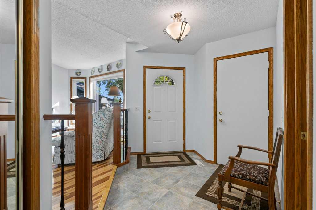 Fourth View of 179 Douglasbank Drive SE, Douglasdale/Glen, Calgary, Alberta, T2Z 1X7