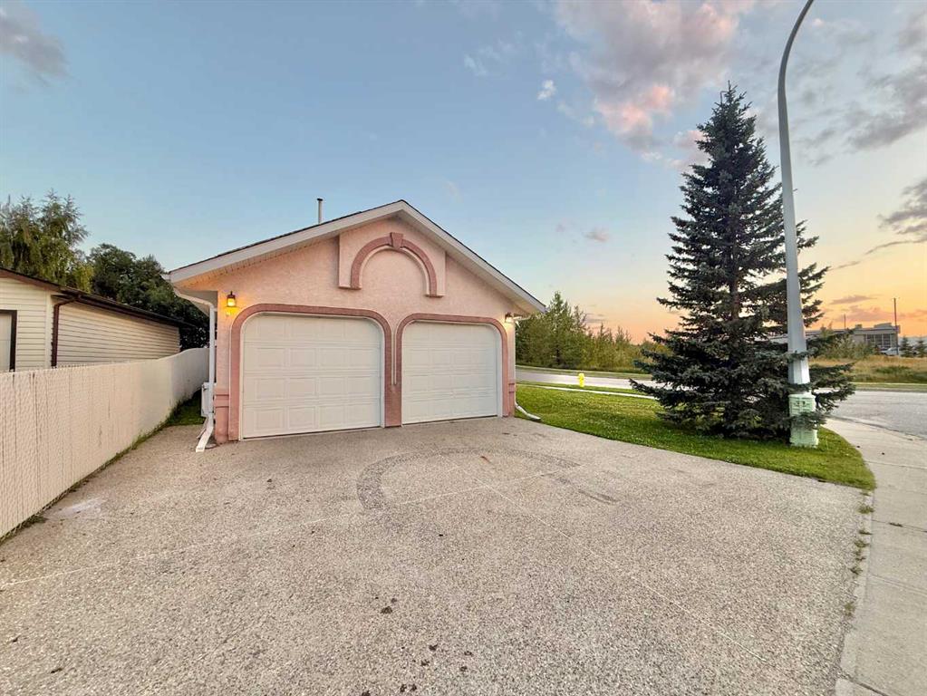 Fourth View of 131 Tocher Avenue , Thompson Lake, Hinton, Alberta, T7V1H3