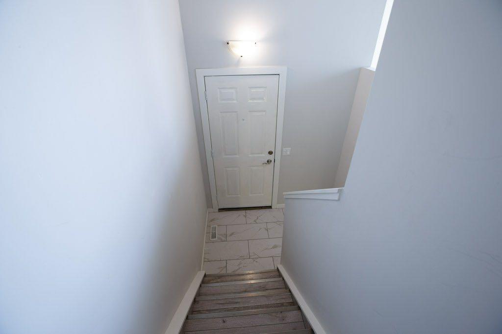 Fifth View of 5521A Maddock Drive NE, Marlborough Park, Calgary, Alberta, T2A 3W2