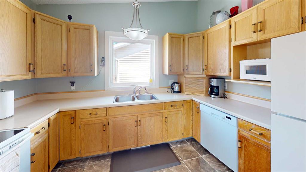 Fourth View of 6406 Poplar Drive , Country Club West, Grande Prairie, Alberta, T8W 2G2