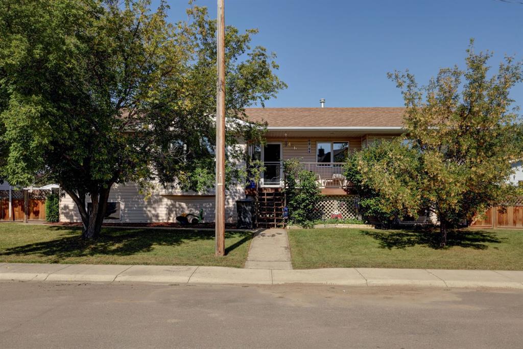 Third View of 426 9 Street , NONE, Beiseker, Alberta, T0M0G0