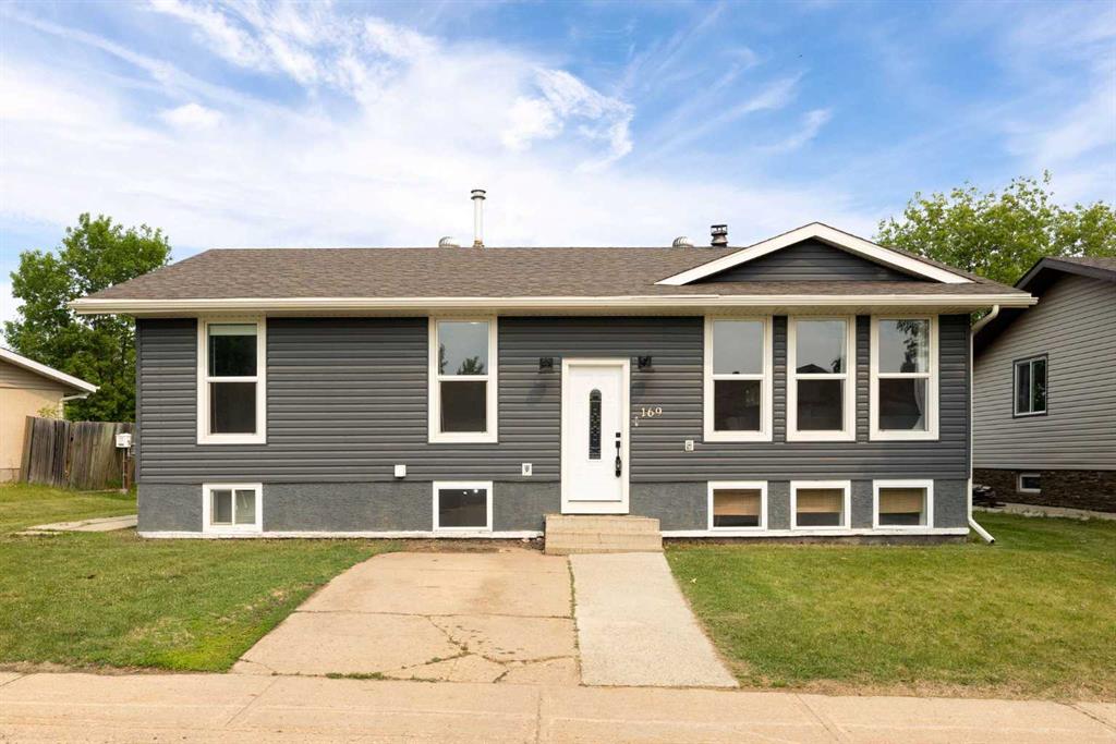 169 Beaufort Crescent , A2251583, Alberta,