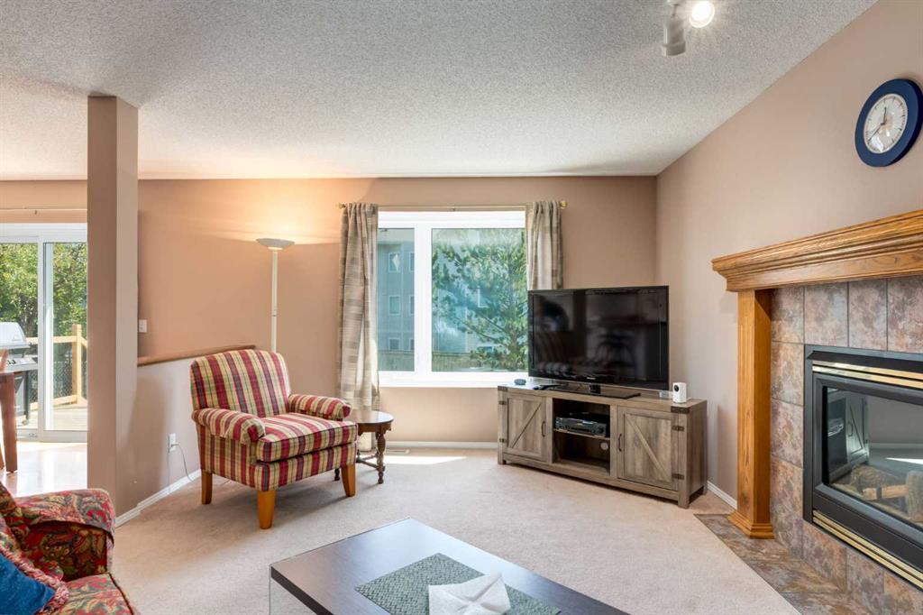 Fifth View of 165 Spring Crescent SW, Springbank Hill, Calgary, Alberta, T3H3V3