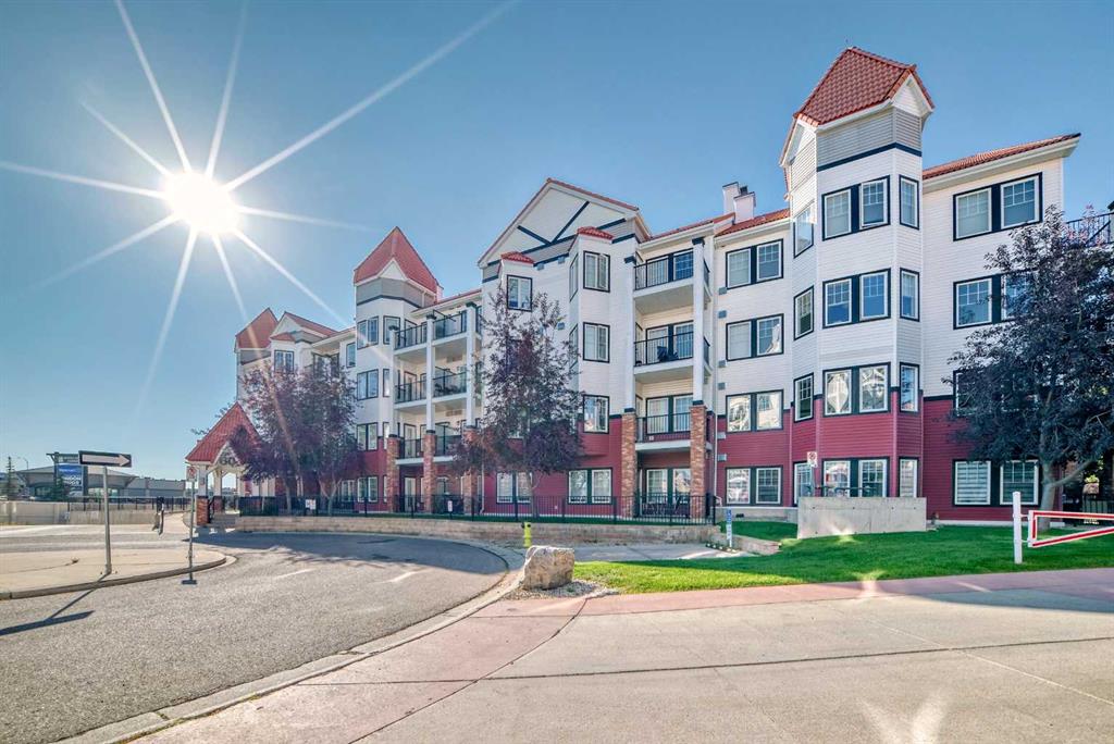 128, 60 Royal Oak Plaza NW, A2251616, Alberta,