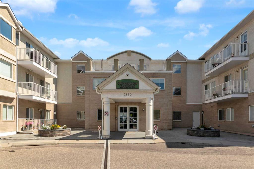 Third View of 203, 2850 51 Street SW, Glenbrook, Calgary, Alberta, T3E 6S7