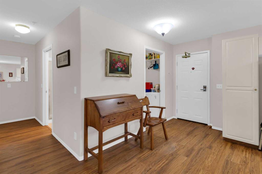 Fourth View of 203, 2850 51 Street SW, Glenbrook, Calgary, Alberta, T3E 6S7