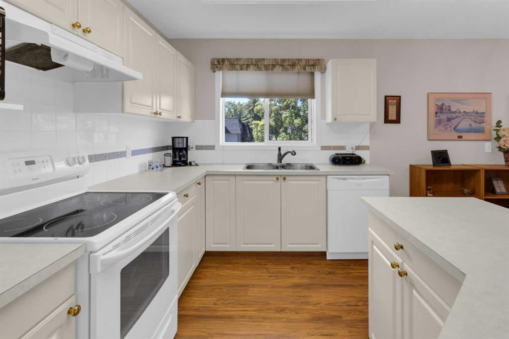 Fifth View of 203, 2850 51 Street SW, Glenbrook, Calgary, Alberta, T3E 6S7