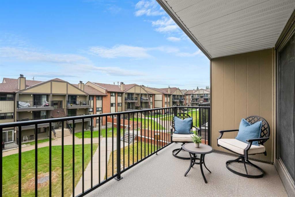 Third View of 4302, 13045 6 Street SW, Canyon Meadows, Calgary, Alberta, T2W 5H1