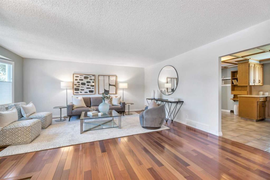 Fifth View of 17 Windermere Road SW, Wildwood, Calgary, Alberta, T3C 3K2
