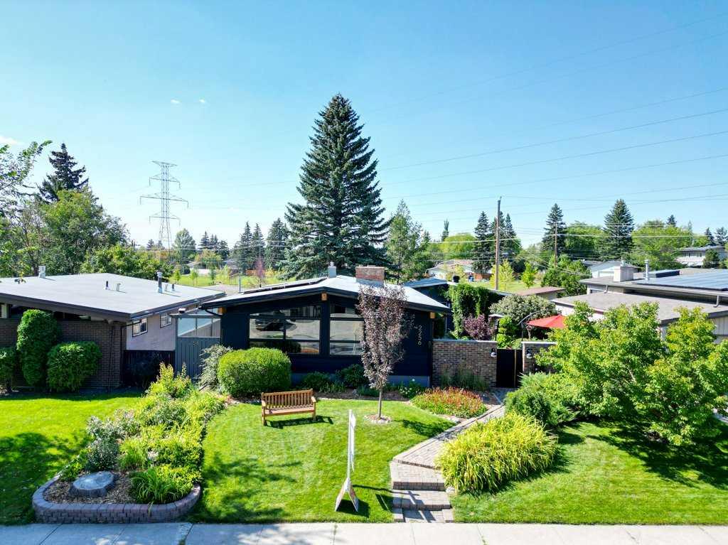 Second View of 2256 Longridge Drive SW, North Glenmore Park, Calgary, Alberta, T3E 5N6