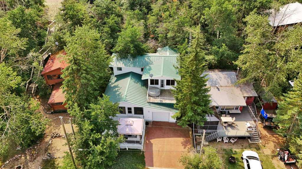 MLS® listing #105011934 for sale located at 34 Beach Street E