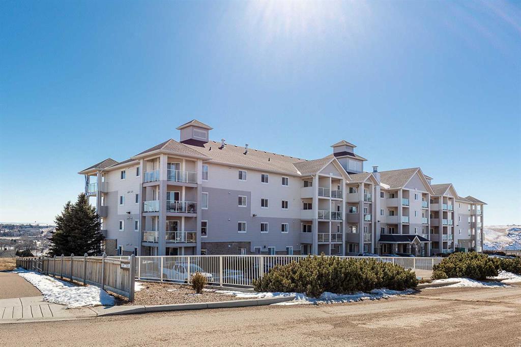 MLS® listing #105012259 for sale located at 208, 1616 Saamis Drive NW