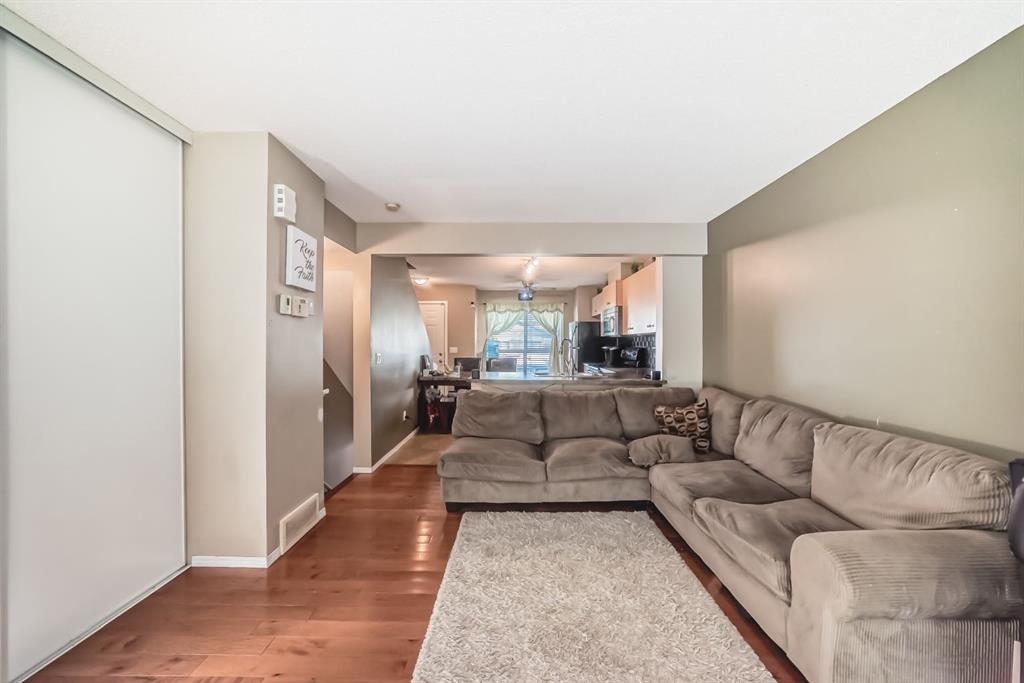 70 Erin Woods Court SE, A2251797, Alberta,