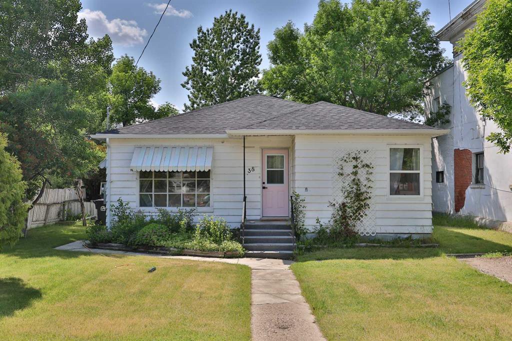 38 Broadway S  , A2251803, Alberta,