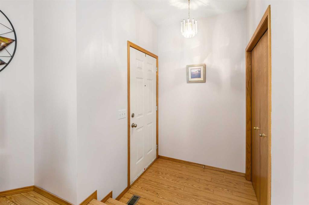 Fourth View of 45 Costa Mesa Close NE, Monterey Park, Calgary, Alberta, T1Y6X1