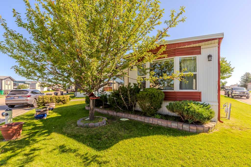 Third View of 117, 1101 84 Street NE, Abbeydale, Calgary, Alberta, T2A 7X2