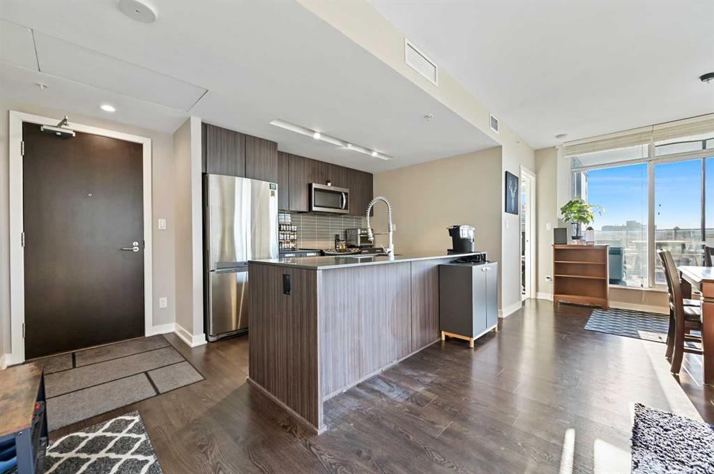 Fifth View of 1111, 626 14 Avenue SW, Beltline, Calgary, Alberta, T2R 0X4