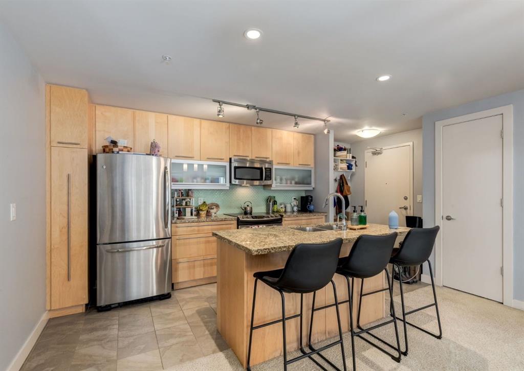 Fifth View of 204, 215 13 Avenue SW, Beltline, Calgary, Alberta, T2R 0V6