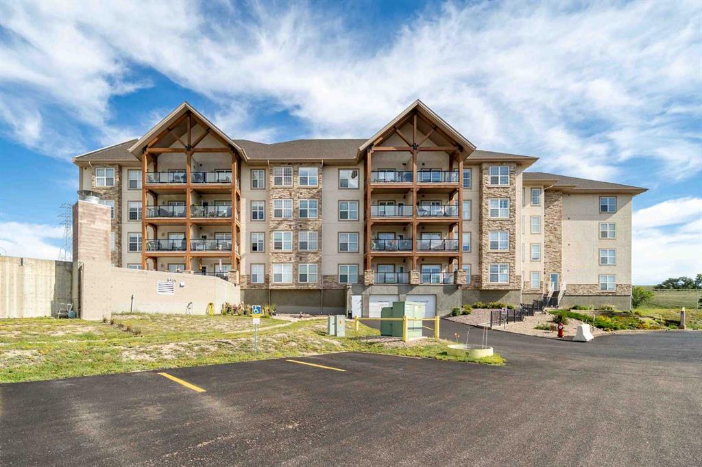 Third View of 427, 201 River Ridge Drive NW, Northwest Crescent Heights, Medicine Hat, Alberta, T1A 8V6